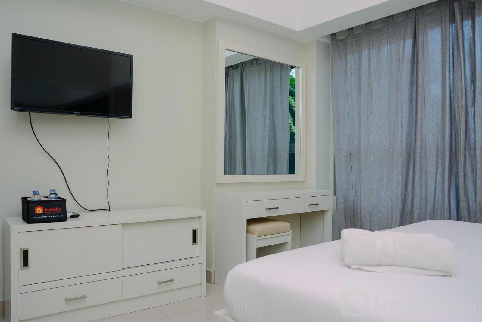 With Garden View At The Springlake View Summarecon By Travelio Bekasi