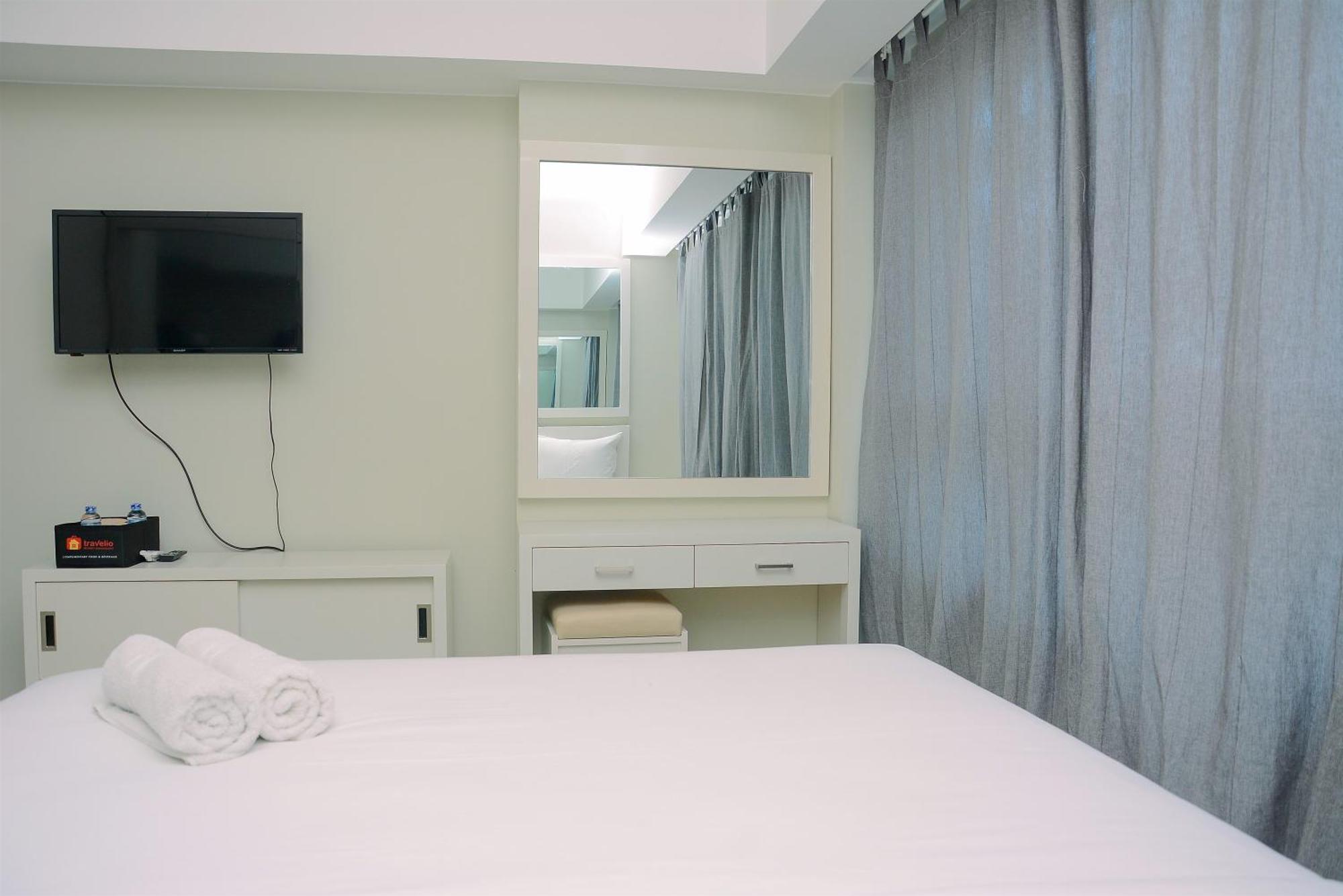 Apartemen With Garden View At The Springlake View Summarecon By Travelio Bekasi